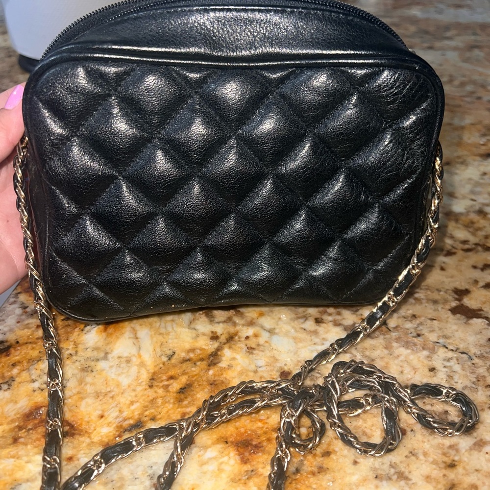 BLOOMINGDALES LEATHER PURSE